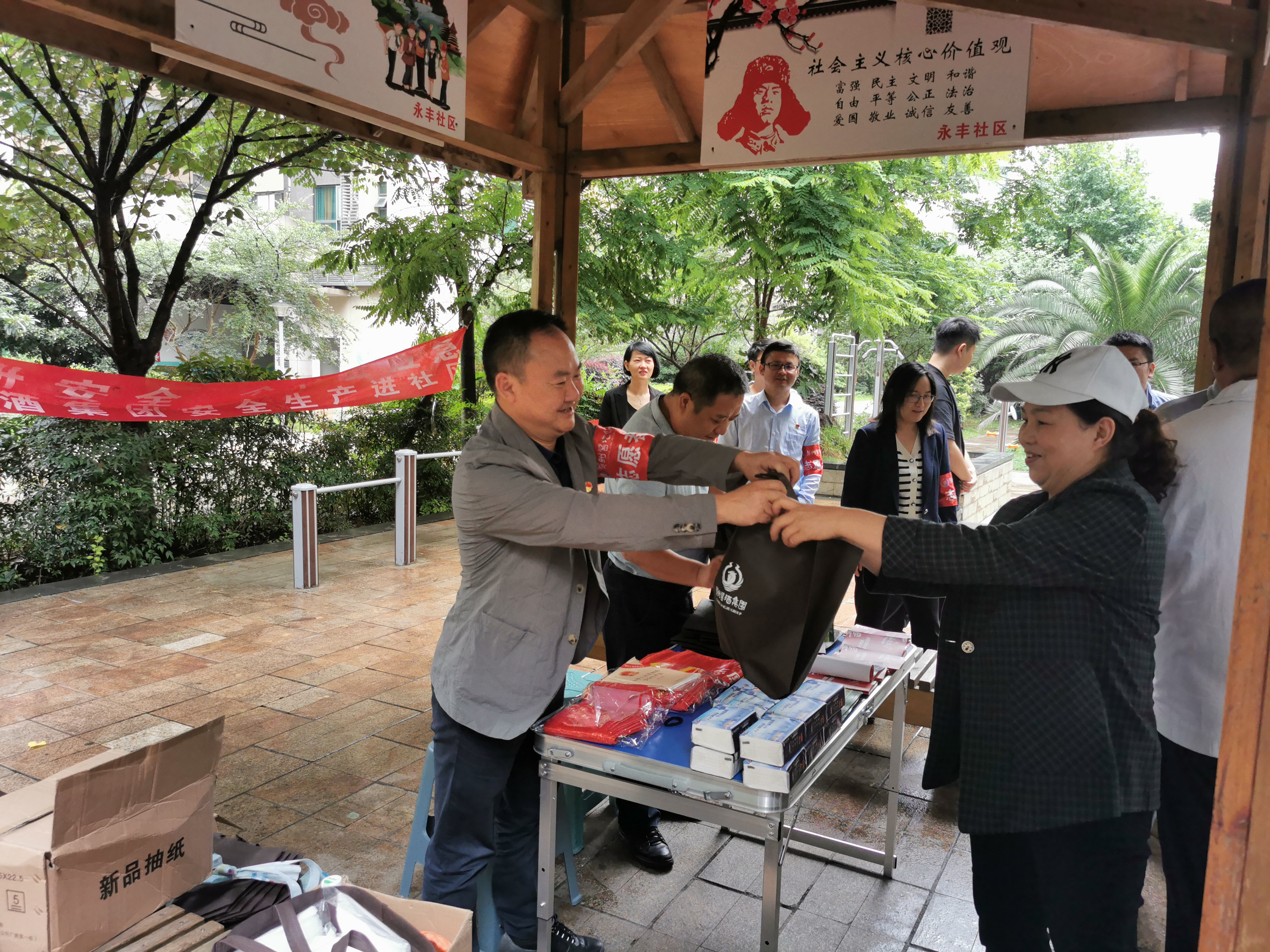 8b56c62daf66dfbb0d2173bc181472a1.jpg 8b56c62daf66dfbb0d2173bc181472a1.jpg